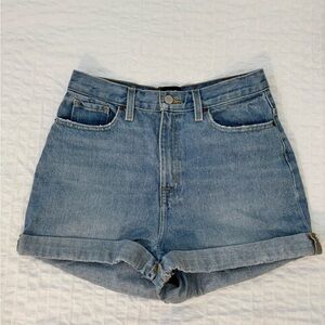 Classic High-Rise light wash Blue Denim Women's Shorts Urban Outfitters BDG